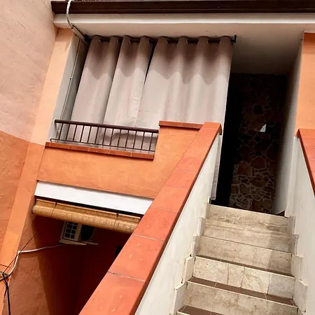Domu Lara By La Via Del Mare Viaggi E Vacanze * וילסימיוס